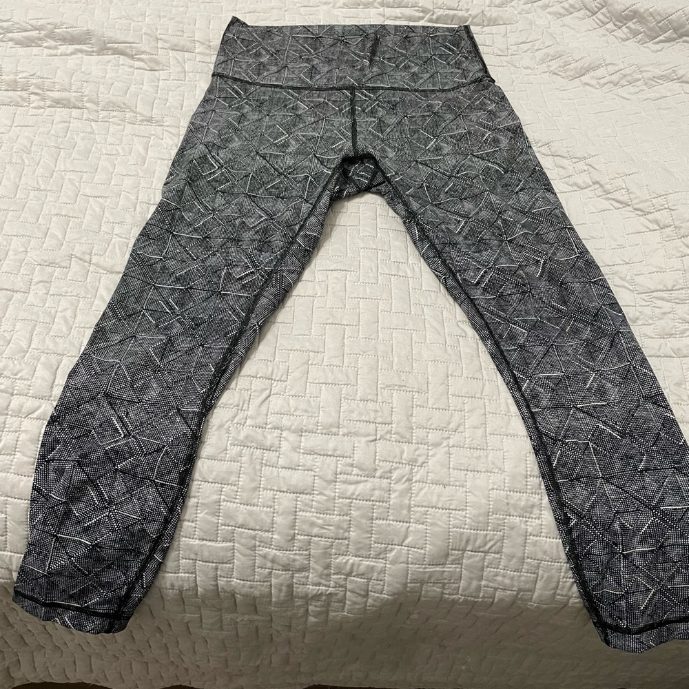 Lululemon align leggings black and white pattern